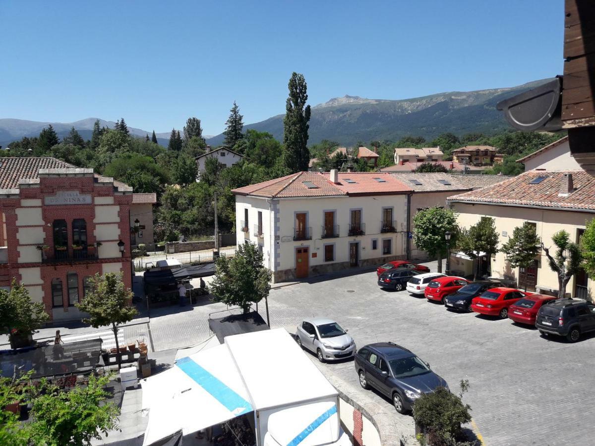 Plaza De La 24 Apartment *